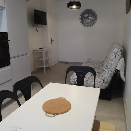 Les Violettes 3 Pieces Centre Apartmán Antibes