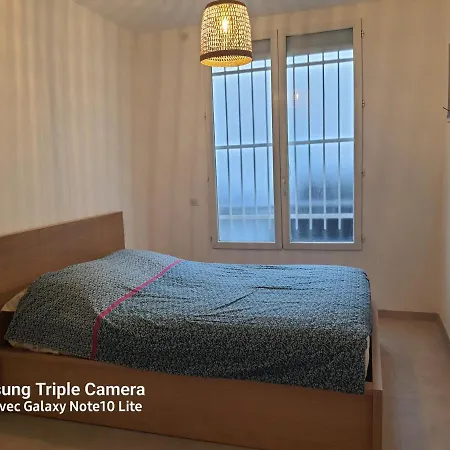 Les Violettes 3 Pieces Centre *